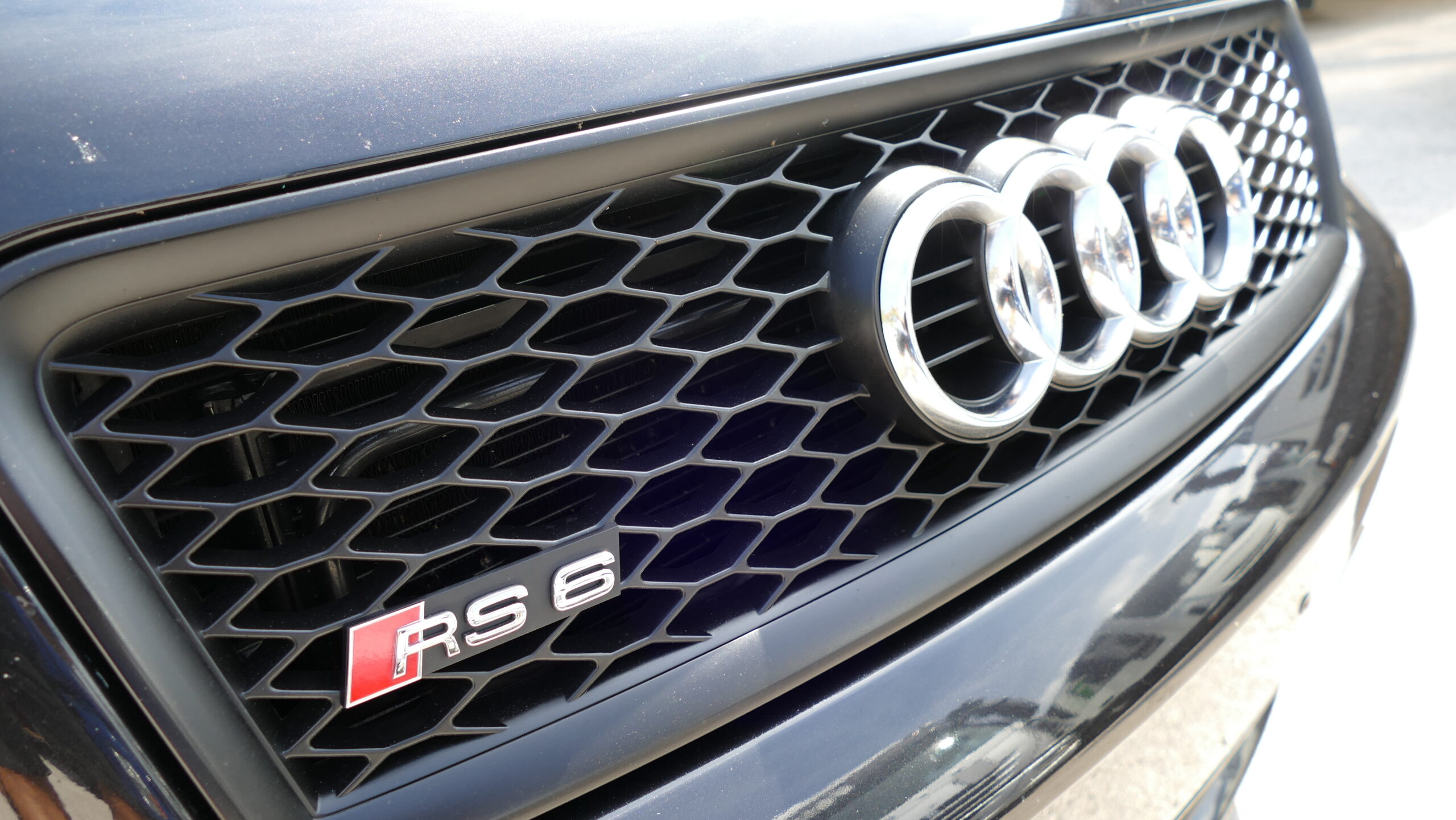 AUDI RS6 BLACK EDITION 433/999